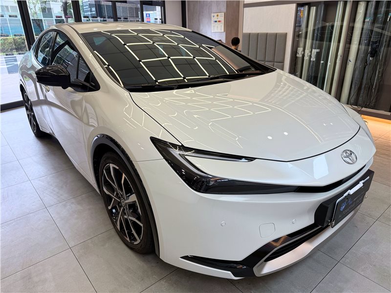 震宣板橋隔熱紙店的客戶故事：用FSK冰鑽改善行車舒適度 - 2024 Toyota Prius - 前擋FSK冰鑽AT50搭配車身FSK冰鑽F30.F20 - 新北震宣板橋汽車隔熱紙