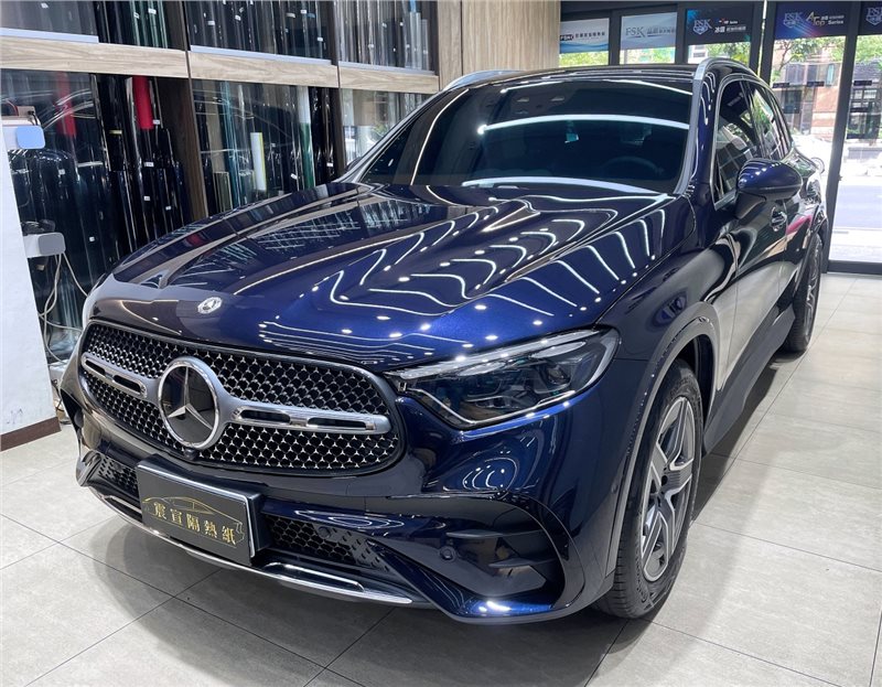  擁有強大隔熱力量的FSK ATOP AT35隔熱紙 - 2024 Mercedes-Benz GLC 前擋FSK AT35 搭配 車身FSK F20.FX7