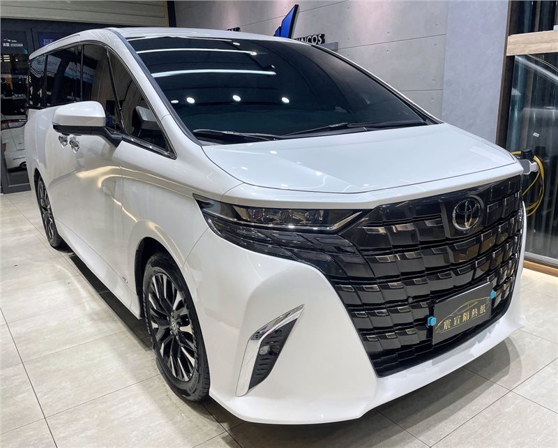 車主必知：Toyota Alphard 隔熱紙的重要性 - 2024 2024 Toyota Alphard 前擋FSK AT35 搭配 車身FSK KT8 - 新北震宣汽車隔熱紙
